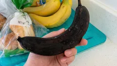 Não coloque bananas ao lado destes alimentos — assim estragam-se muito mais depressa