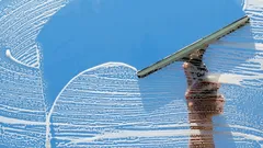 Com este método, lavar janelas é muito fácil: não ficam marcas nas janelas